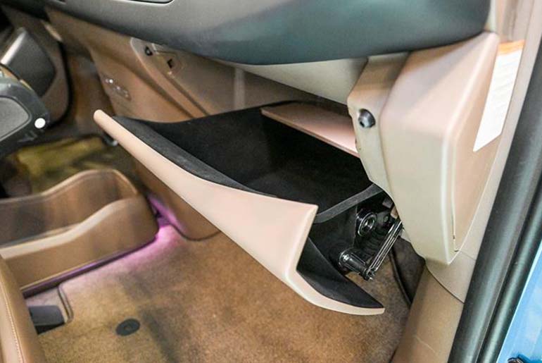 First of its Kind Aircraft Overhead Glovebox for EVs