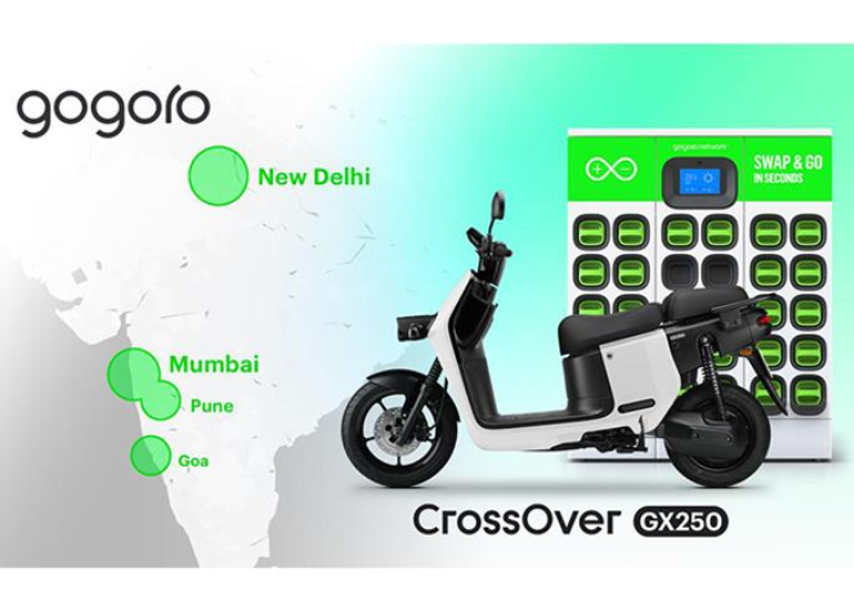 Gogoro Launches Battery Swapping and Unveils Smartscooter