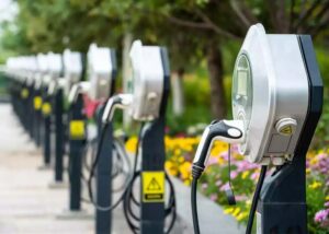 ARENQ and DE Power Partner for EV Charger Distribution in India