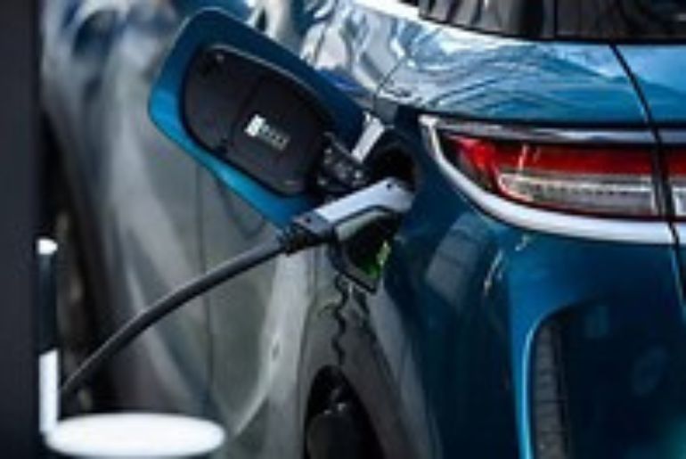EV Sales to Reach 1.3-1.5 L in India by FY25: CareEdge Ratings