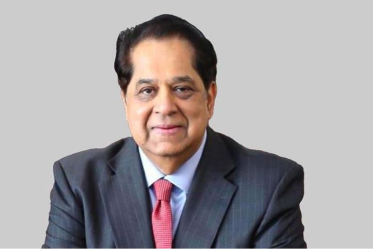 KV Kamath bats for EV stating writing them off too early would be unfair