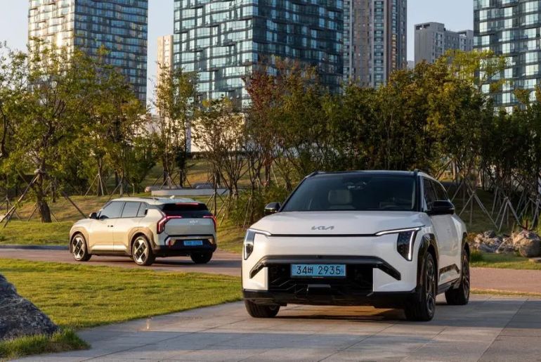 Kia EV3 Named ‘Crossover of the Year’ at TopGear 2024 Awards