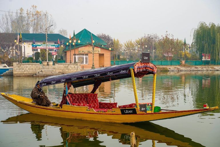 Uber launches Shikara service in Dal, J&K LG congratulates