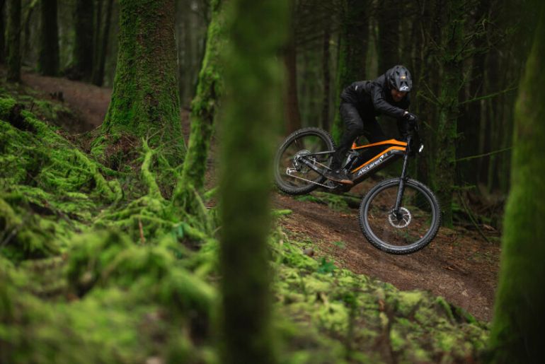 Helex Electric Bicycle Debuts with Stylish Design