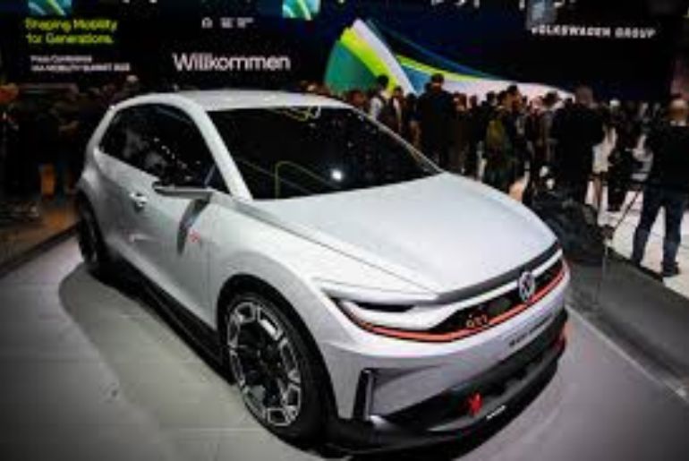 Golf demand plunges as Volkswagen prioritizes EV strategy