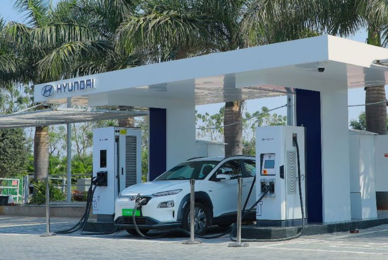 Hyundai Expands Charging, Updates EV Smart Tariff