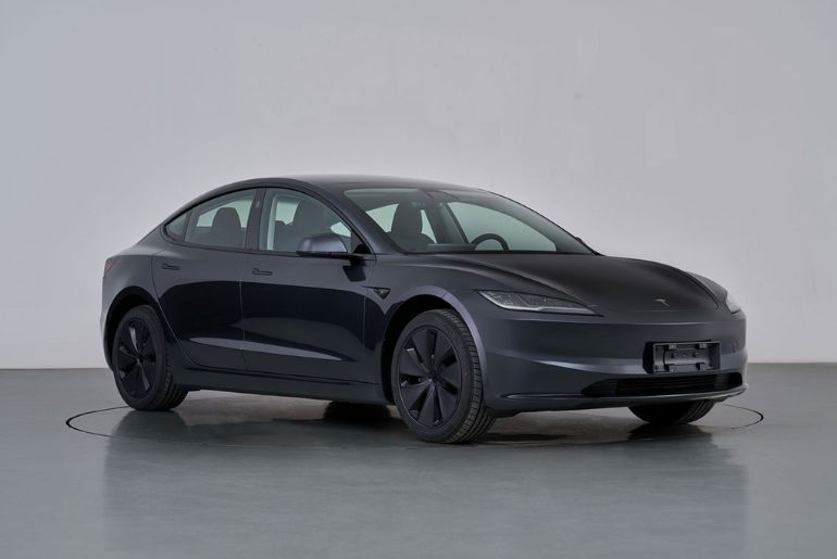 Tesla Set to Launch Model 3+ With 800km Range