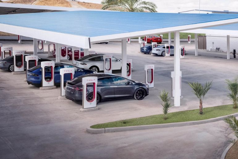 Tesla Unveils Oasis Supercharger with Solar, Off-Grid Batteries
