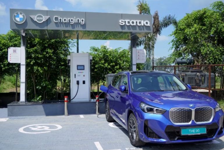 BMW India Achieves 5,000 EV Deliveries, Expands Charging hubs