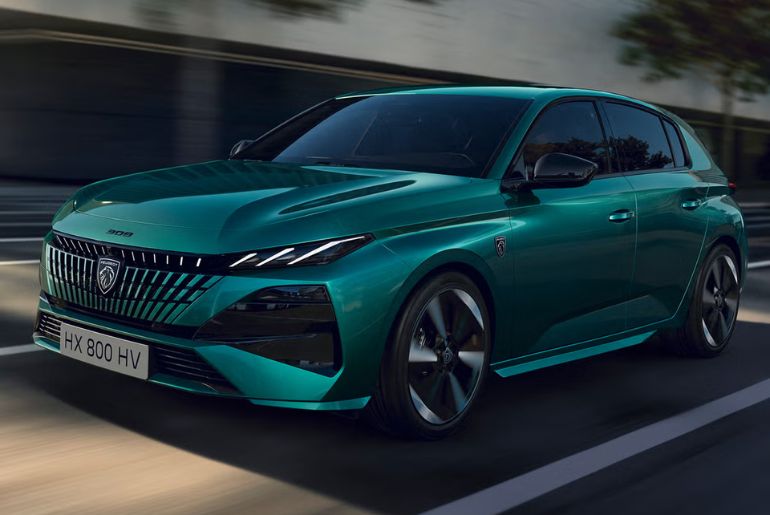 Peugeot Upgrades E-308 with Bigger Battery, New Features