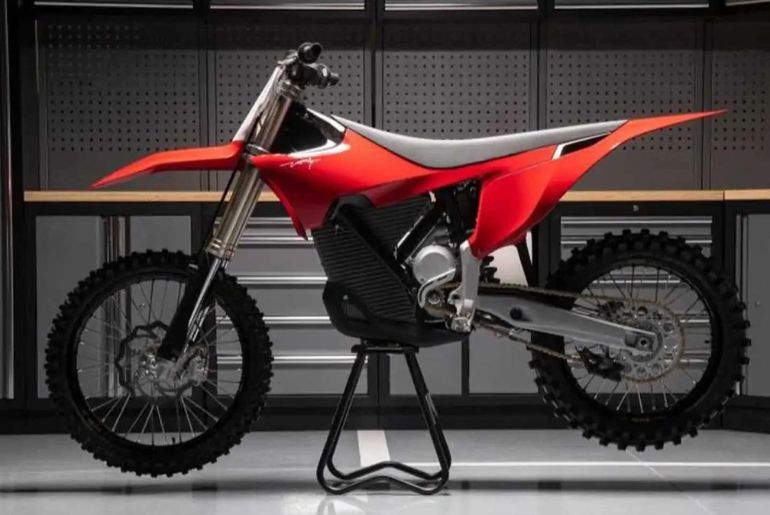 Stark VARG MX 1.2 Debuts as Powerful Electric Motocross
