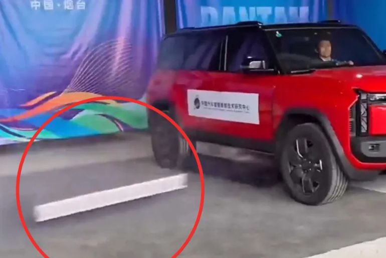 China Unveils EV That Ejects Battery During Fire