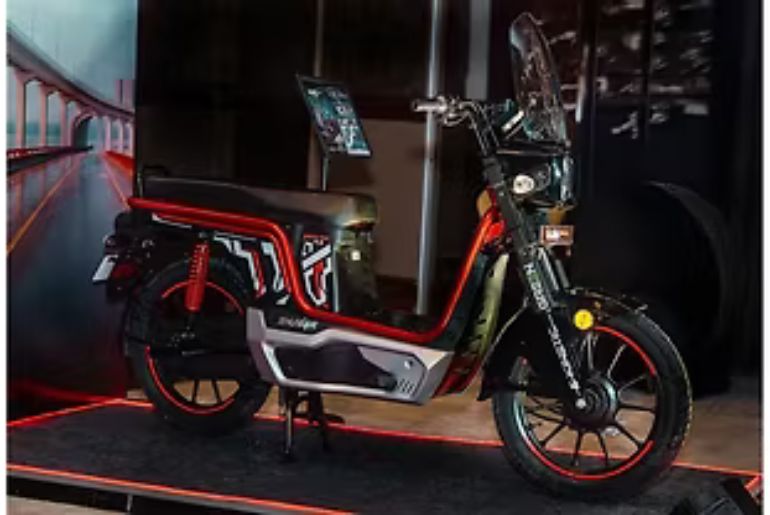 Kinetic Green Launches E-Luna Prime Electric Moped at ₹82,490