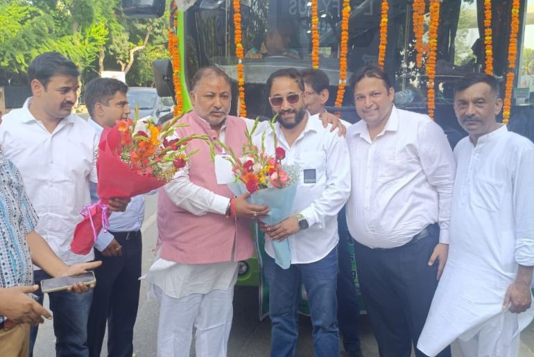 LeafyBus and UP Government Discuss Expansion of Electric Buses