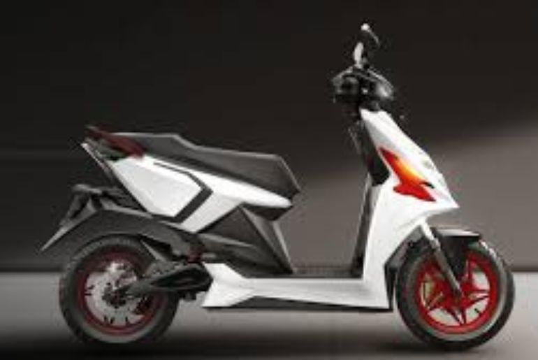 Simple Energy Partners with Amazon and Flipkart for E-Scooter Sales