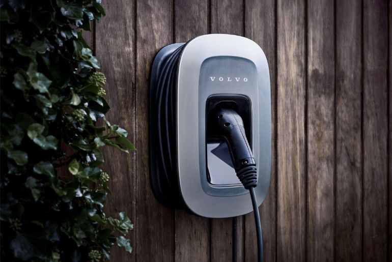 Volvo Offers One Year Free Home EV Charging