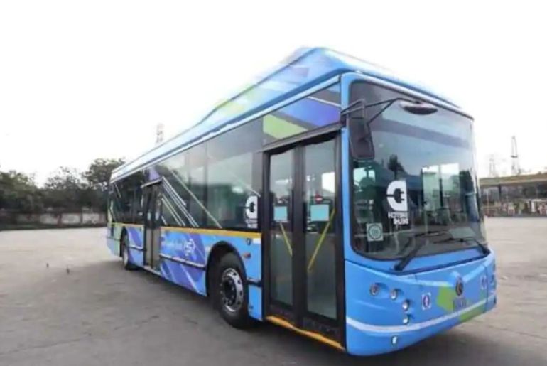 Delhi Rolls Out 50 New E-Buses at Tehkhand Facility Delhi Rolls Out 50 New E-Buses at Tehkhand Facility