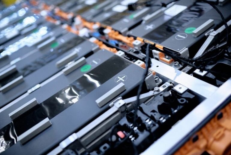 Automakers Cut EV Battery Investments as Demand Falls EV batteries: OEMs cut investment due to lower demand